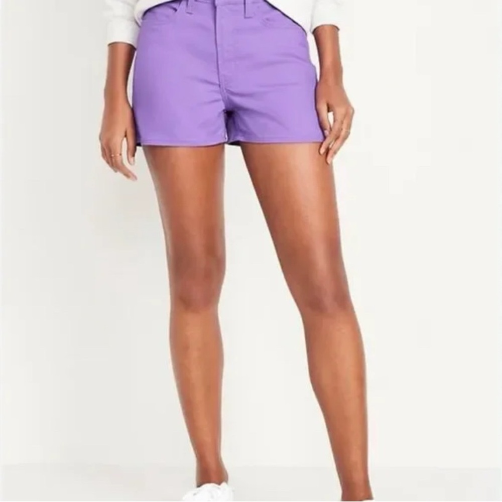 NWOT - Old Navy High Rise Shorts